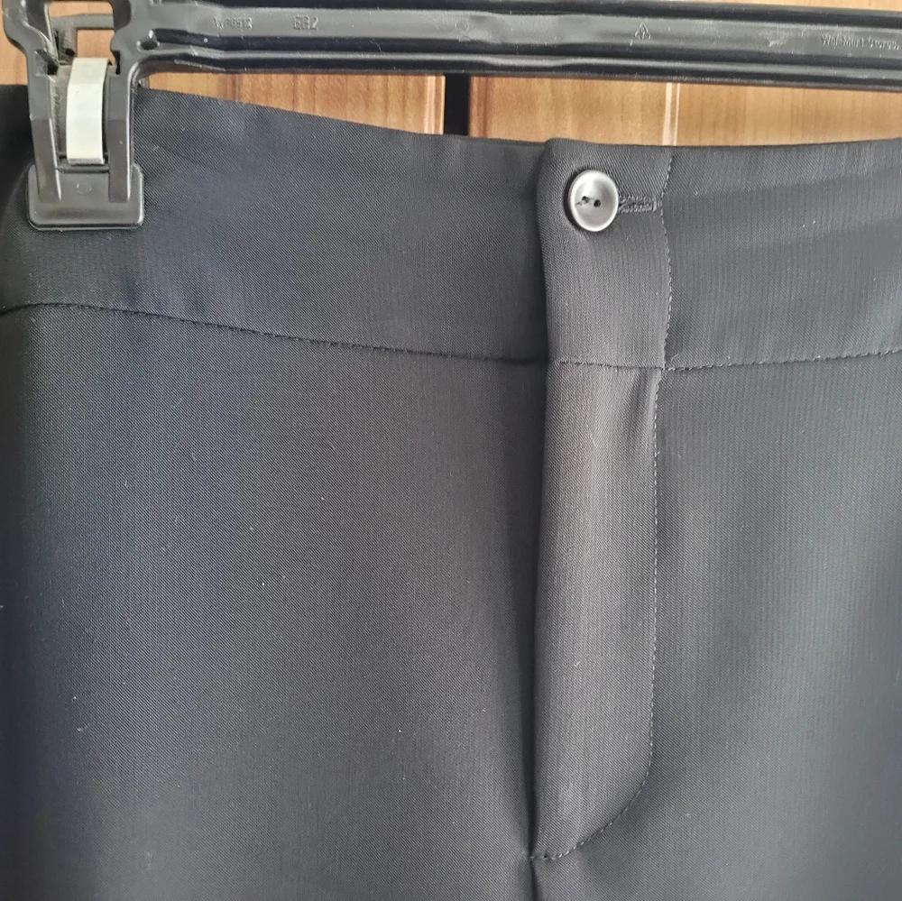 EUC Ricki's Black Dress/Work Pants Size 14 Front Zipper Closure Straight Leg - Picture 3 of 6